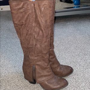 Fergalicious cowboy style boot